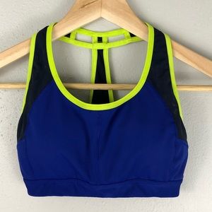 Athleta sports bra with pads xxs